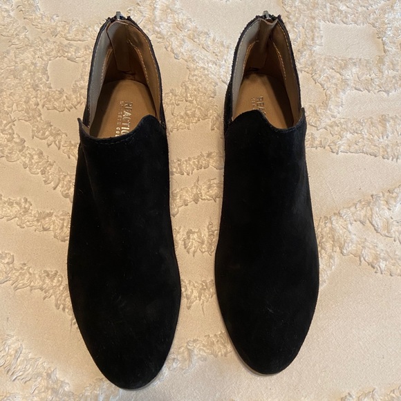 kenneth cole reaction side way suede ankle bootie